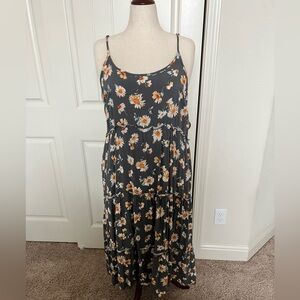 Maurices Gray Daisy Print Tiered Maxi Dress - XL